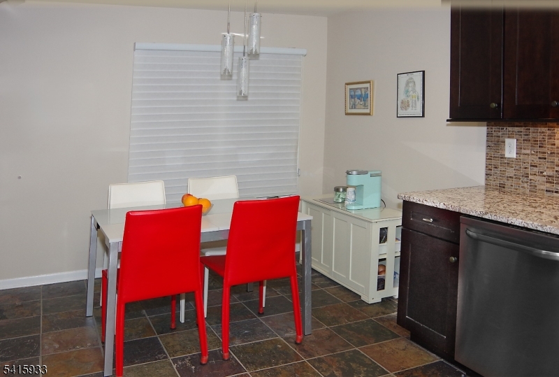 Woodlands condos - Residential