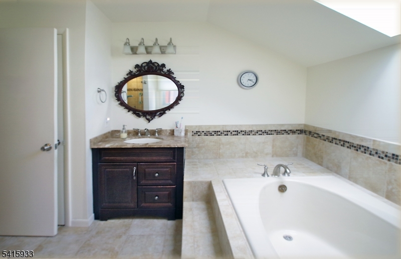 Woodlands condos - Residential