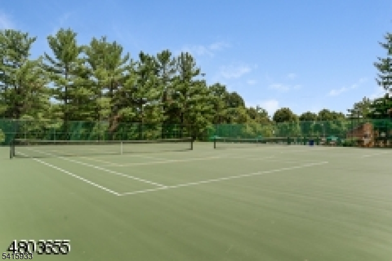 Woodlands condos - Residential