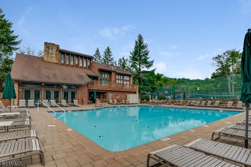 Woodlands condos - Residential