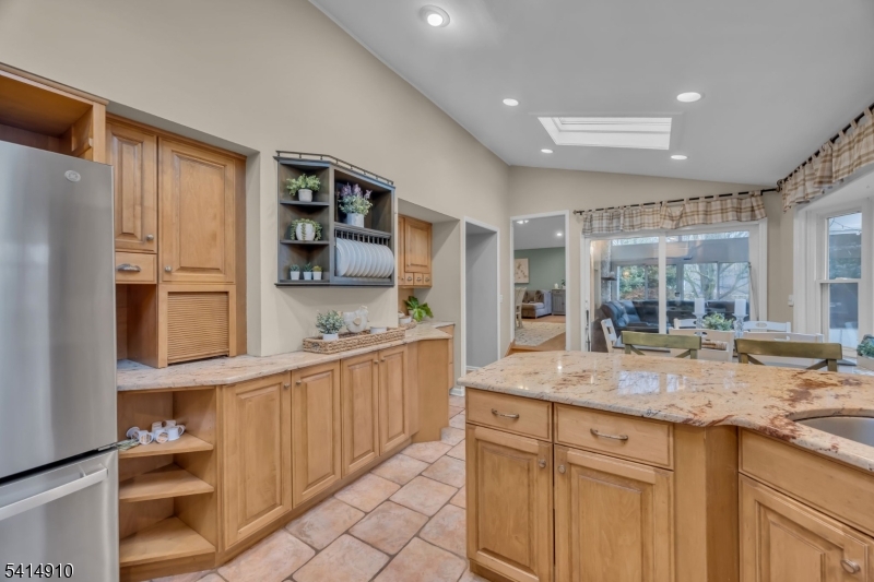 The Seasons - Residential