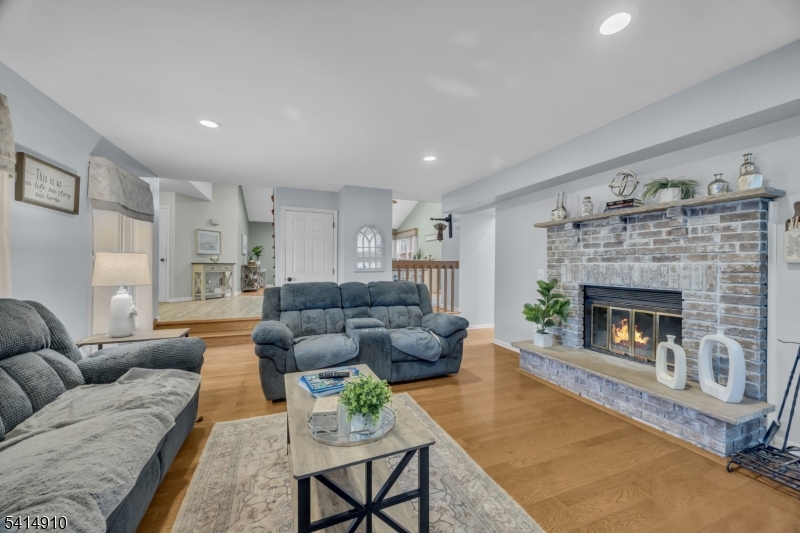 The Seasons - Residential