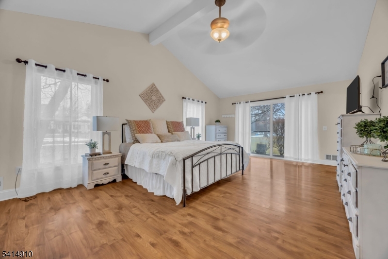 The Seasons - Residential