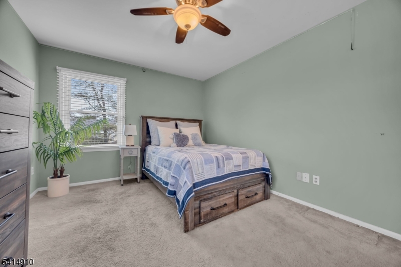 The Seasons - Residential