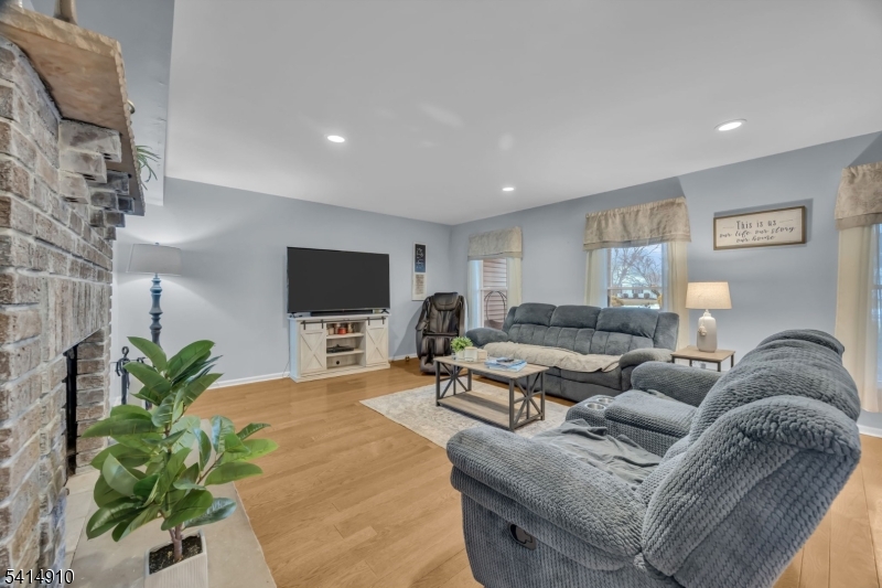 The Seasons - Residential