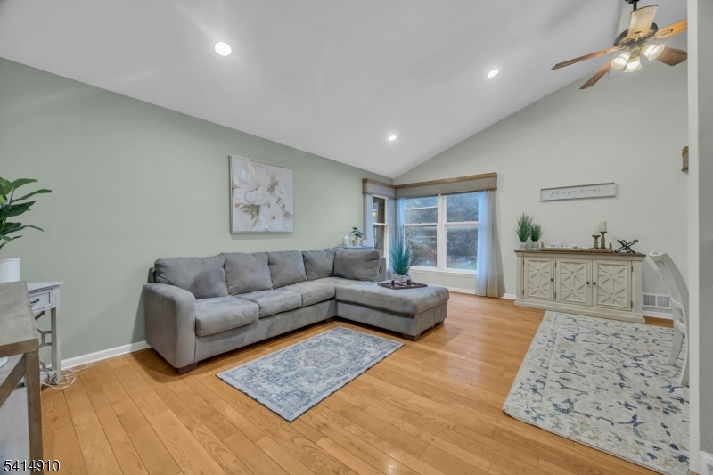 The Seasons - Residential