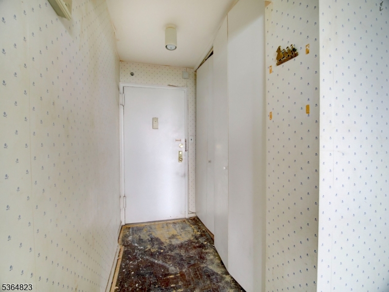 Harrison Park Towers - Residential