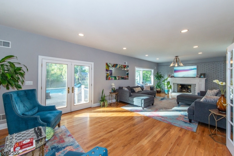 COVENTRY - Residential