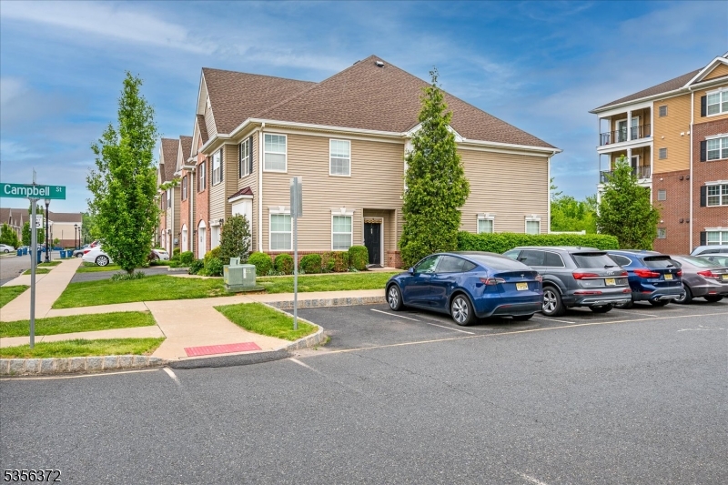 South Plainfield Boro, New Jersey 07080, United States, 3 Bedrooms Bedrooms, ,3 BathroomsBathrooms,Residential,Active,129693