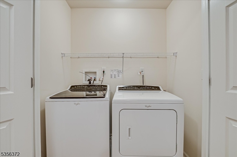 South Plainfield Boro, New Jersey 07080, United States, 3 Bedrooms Bedrooms, ,3 BathroomsBathrooms,Residential,Active,129693