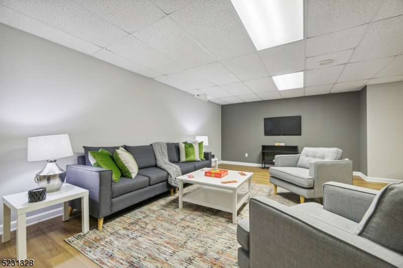 Upper Wyoming - Residential