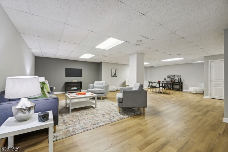 Upper Wyoming - Residential