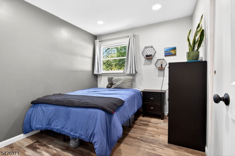 Laurel Park - Residential