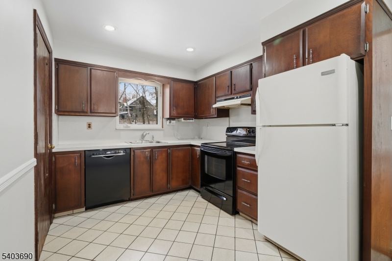 Fayson Lakes- Lakefront - Residential