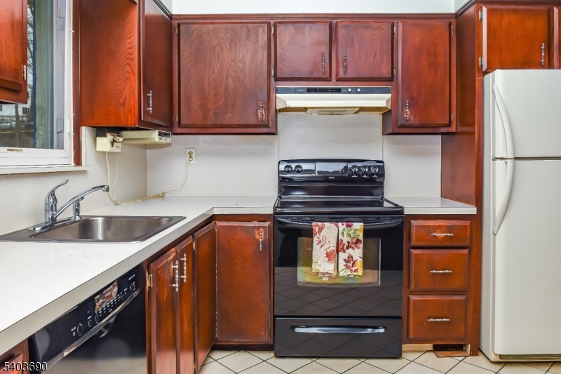 Fayson Lakes- Lakefront - Residential