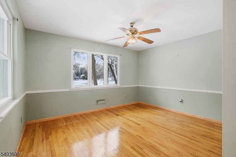 Fayson Lakes- Lakefront - Residential