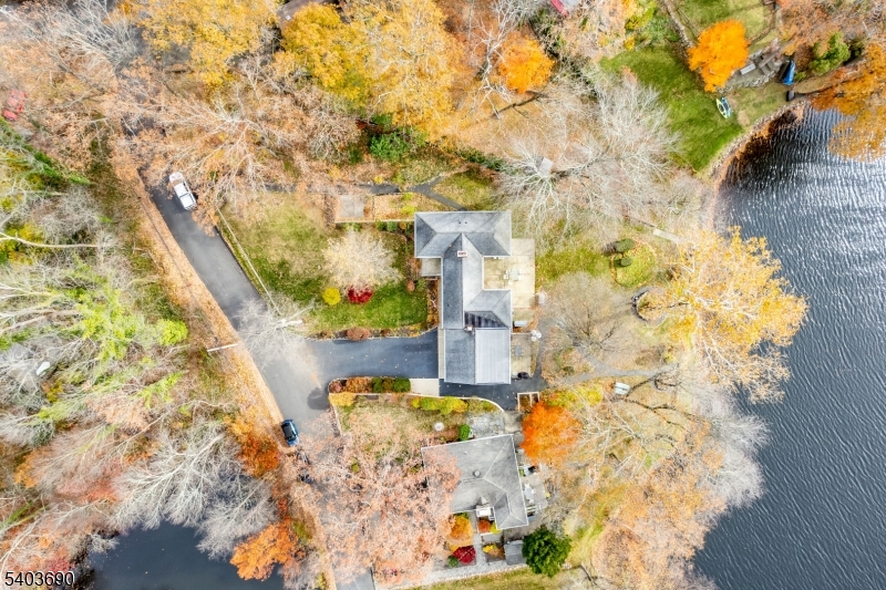 Fayson Lakes- Lakefront - Residential