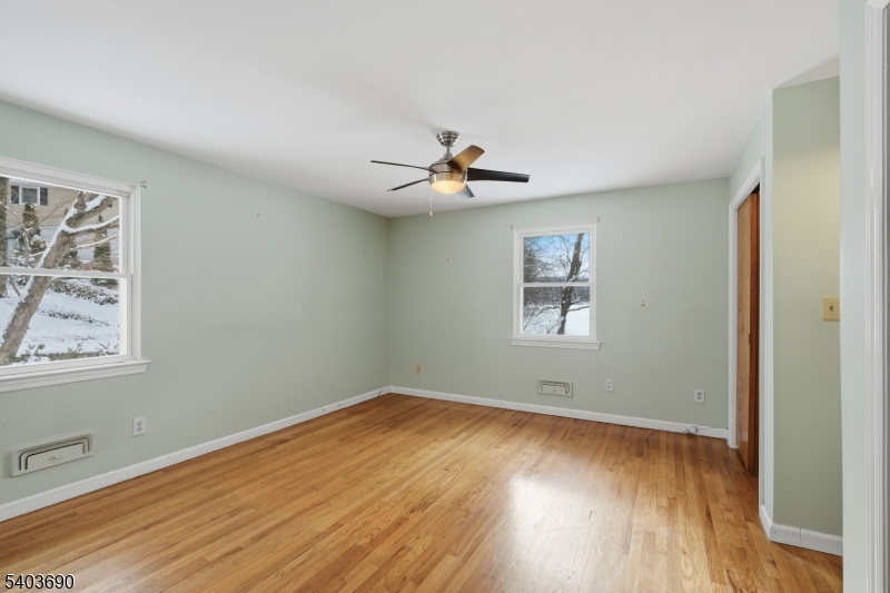 Fayson Lakes- Lakefront - Residential