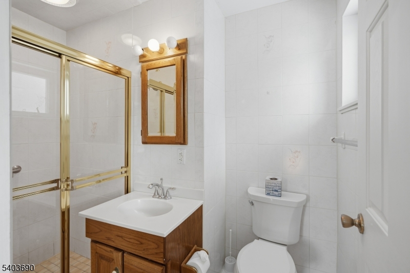 Fayson Lakes- Lakefront - Residential