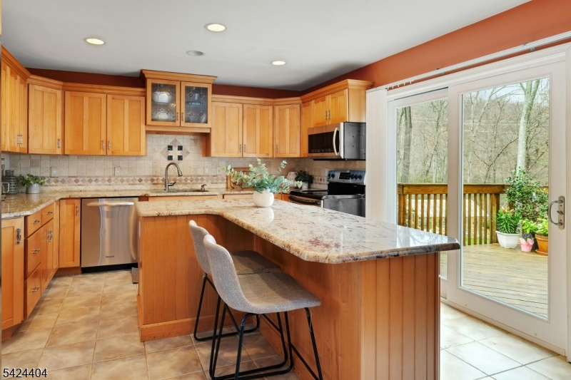 LAKE MOHAWK - Residential