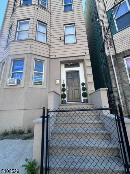 West Side - Residential Income