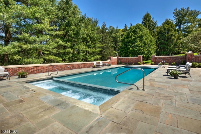 Bernardsville Mountain - Residential