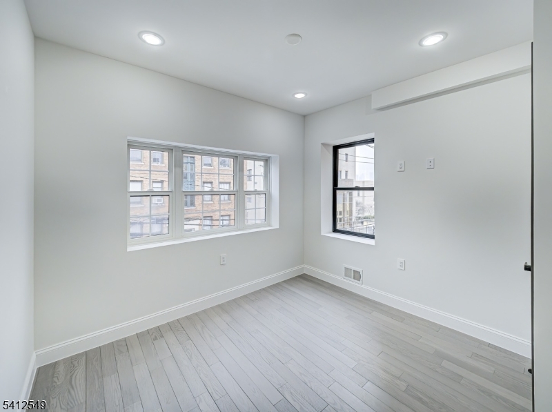 The Clifton Place - Residential