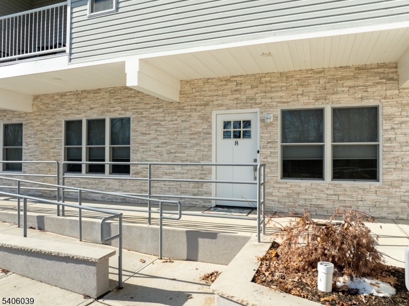 Lakeside Village - Residential