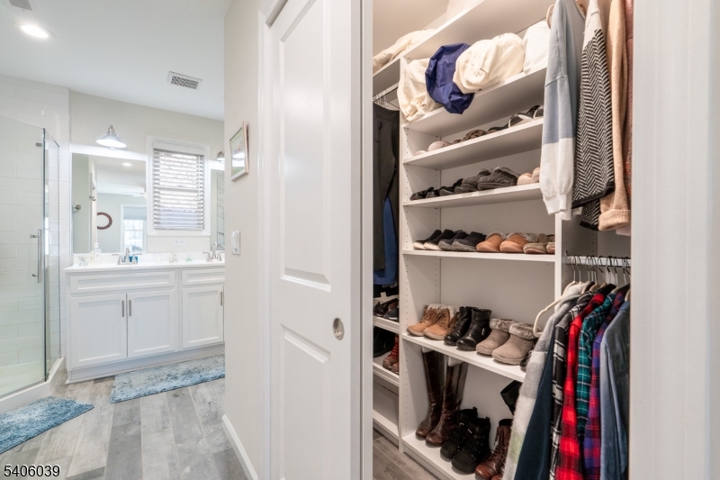 Lakeside Village - Residential