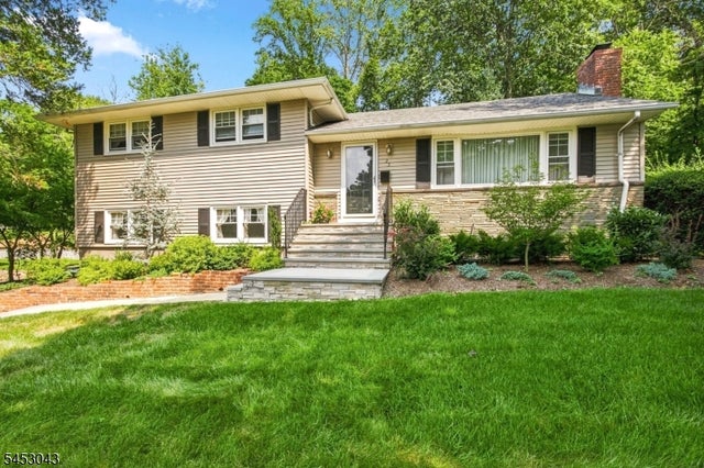 23 Evergreen Dr