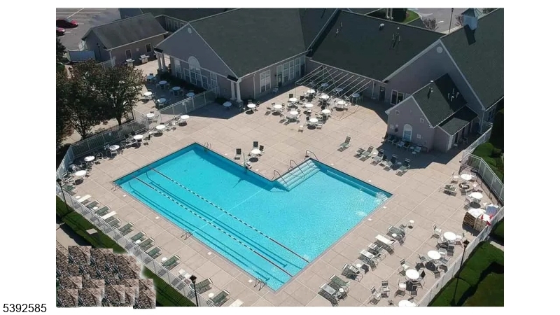 Lake Ridge Adult Community - Residential