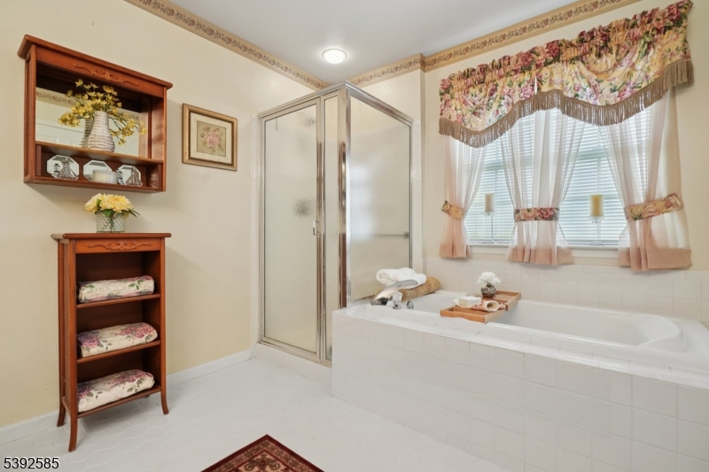 Lake Ridge Adult Community - Residential