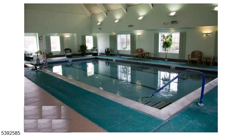 Lake Ridge Adult Community - Residential