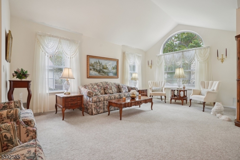 Lake Ridge Adult Community - Residential