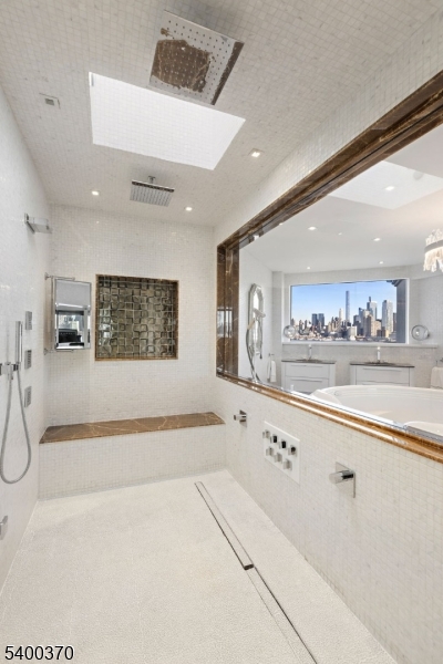 Lincoln Harbor - Residential