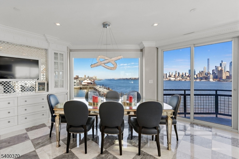 Lincoln Harbor - Residential