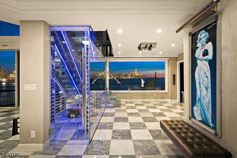 Lincoln Harbor - Residential