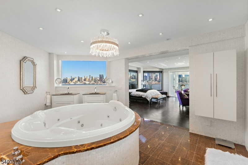 Lincoln Harbor - Residential