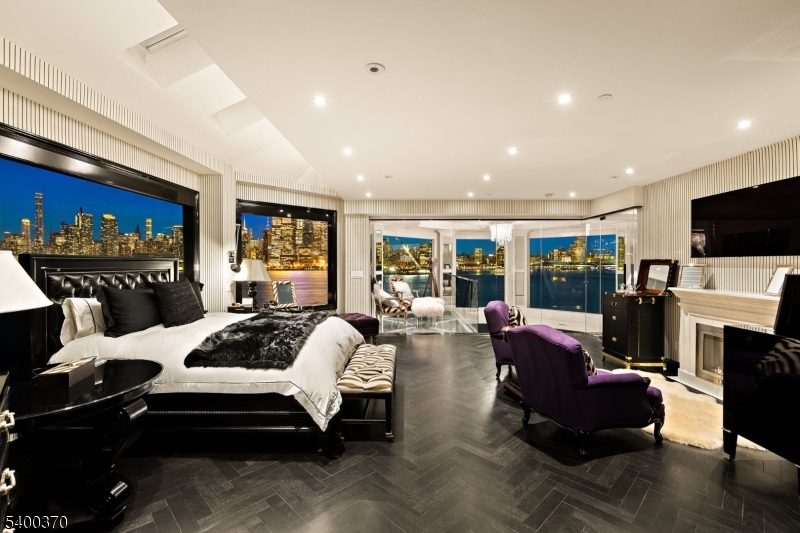 Lincoln Harbor - Residential