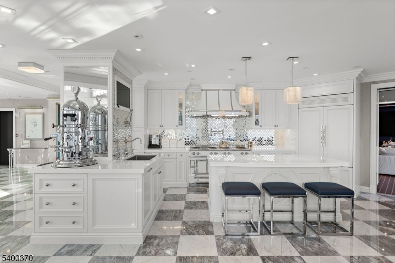 Lincoln Harbor - Residential