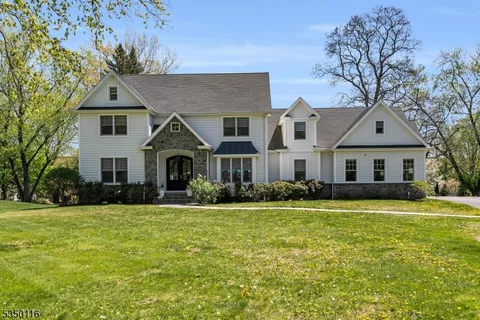 15 Hilltop Rd, Bernards Twp., NJ 07920 - MLS#: 3959802