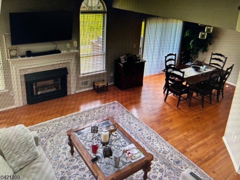 Whitehouse Village - Residential