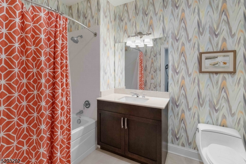 40 PARK PLACE - Residential