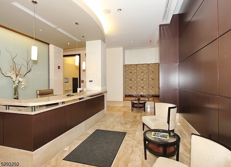 40 PARK PLACE - Residential