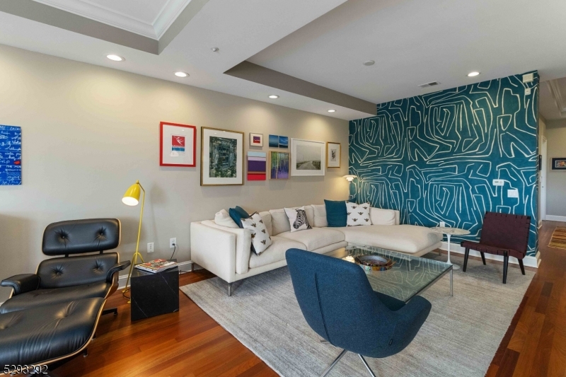 40 PARK PLACE - Residential