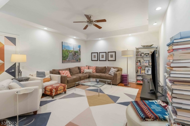 40 PARK PLACE - Residential