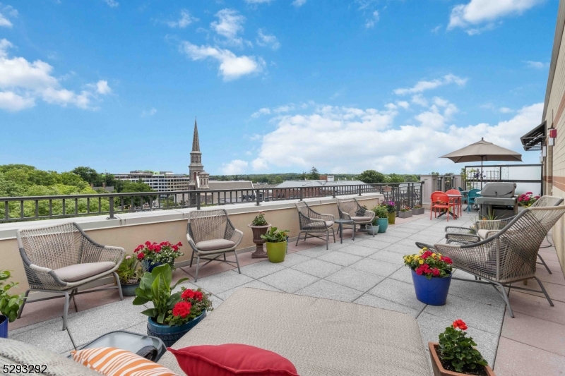 40 PARK PLACE - Residential