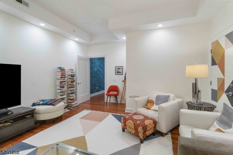 40 PARK PLACE - Residential