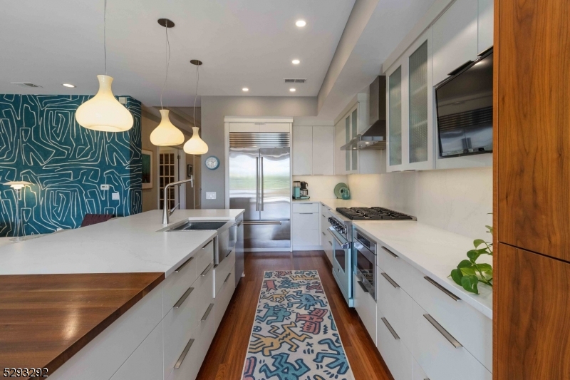 40 PARK PLACE - Residential