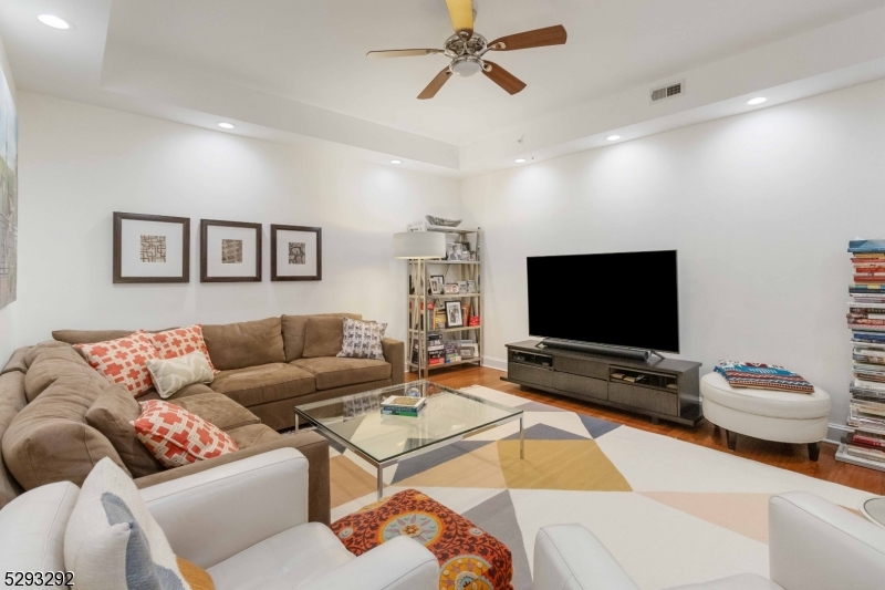 40 PARK PLACE - Residential